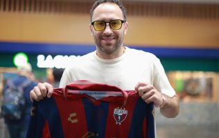Llega David Ospina a hacer historia con Atlante