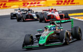 Logra Ricardo Escotto remontada en F3, pero lo penalizan 2
