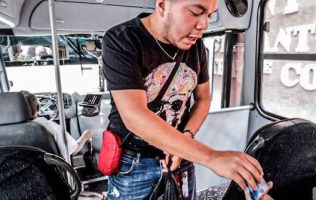 Obligan con amenazas a comprar dulces; temen por asaltos en Cuautitlán
