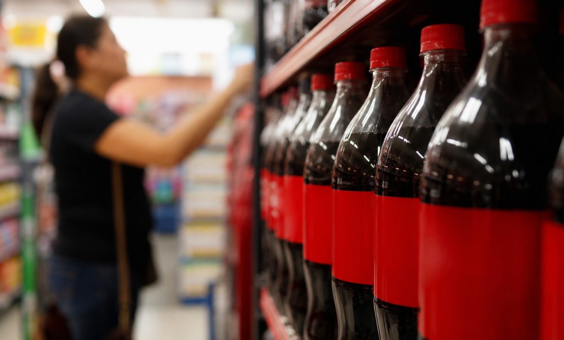 Pegan los impuestos de México a las ventas de Coca-Cola