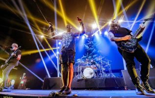 Prepara Sepultura un adiós inolvidable