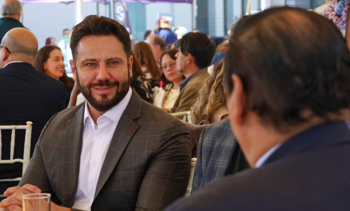 Promueve Anuar Azar oportunidades para emprendedores mexiquenses