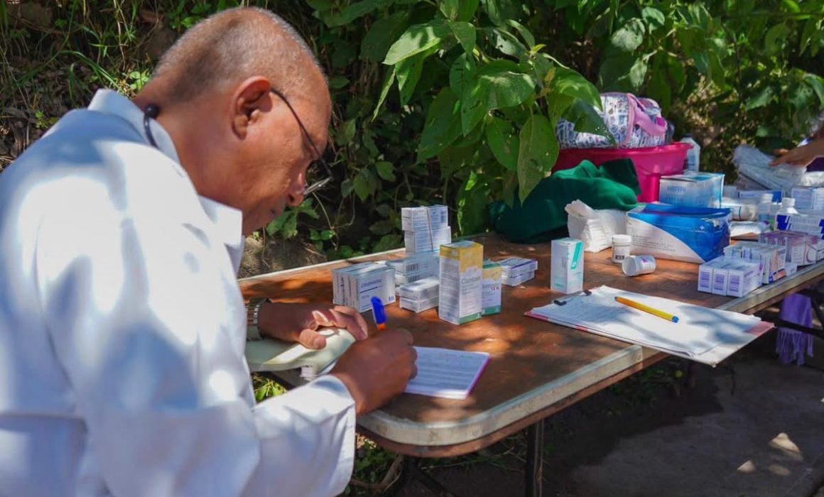 Protegen a familias de Temascaltepec con brigadas de salud y limpieza
