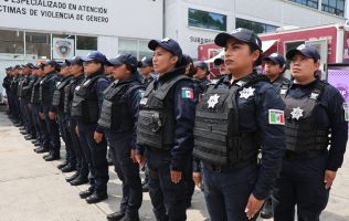 Reciben PC y policías de Naucalpan reconocimiento y atención médica