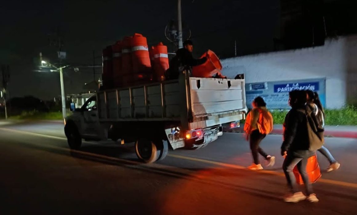 Retoma Huixquilucan carril reversible para miles de automovilistas