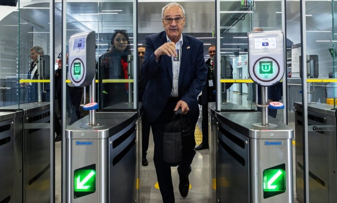 Rompe presidente de Suiza el meme y se sube a El Insurgente