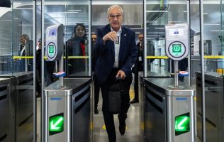 Rompe presidente de Suiza el meme y se sube a El Insurgente