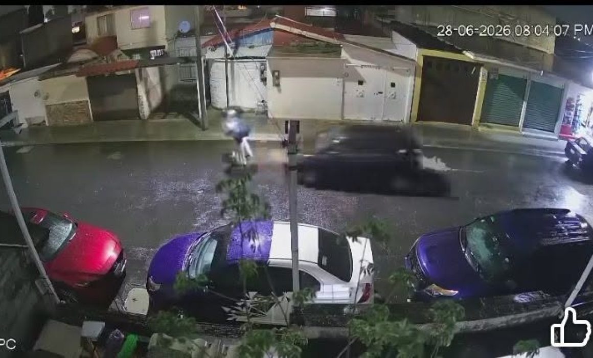 Se viraliza atropellamiento de mujer en Tecámac; buscan al responsable
