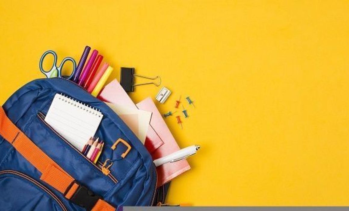 Arranca regreso a clases en Edomex entre prisas y compras de última hora