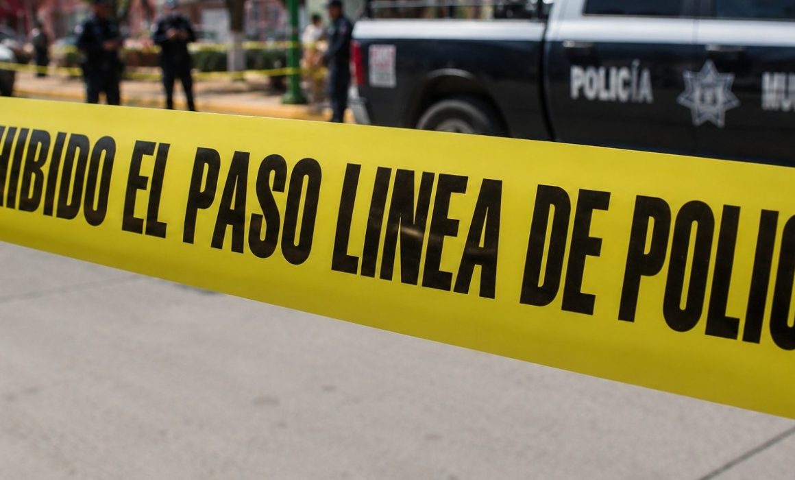 Arrojan cuerpo de mujer con huellas de violencia y mensaje en Axapusco