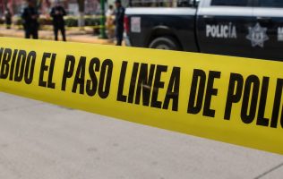 Arrojan cuerpo de mujer con huellas de violencia y mensaje en Axapusco