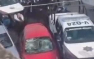 Atropella sujeto a policía y enfrenta a otros a tiros en Nezahualcóyotl
