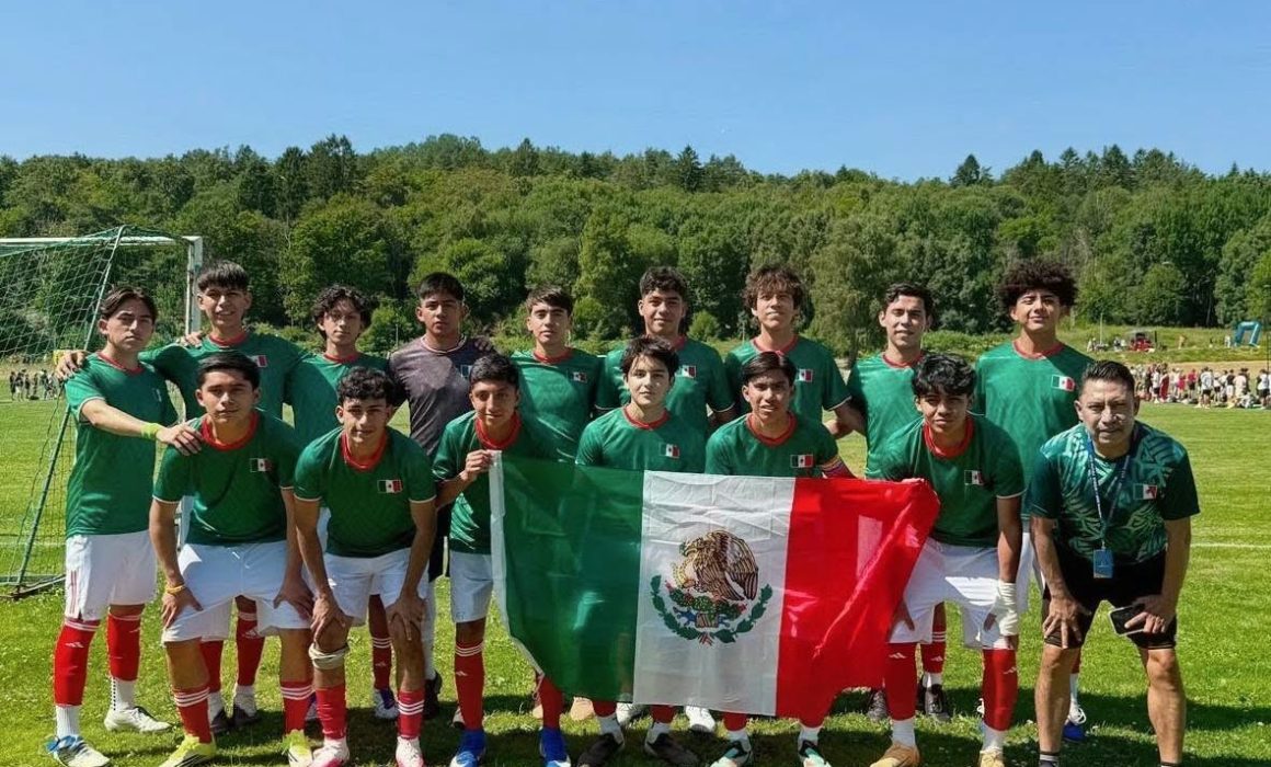 Brilla joven promesa de Tultepec en torneos de futbol en Europa