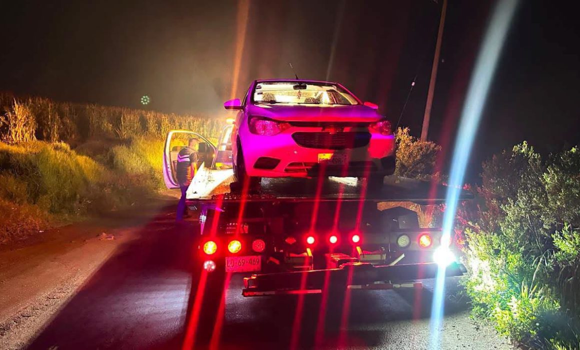 Cae pareja con auto Didi presuntamente robado en Almoloya de Juárez