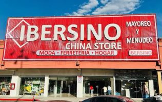 Catean tiendas chinas del Edomex y aseguran 9 mil productos piratas
