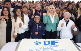 Celebra Huixquilucan a adultos mayores con música y regalos