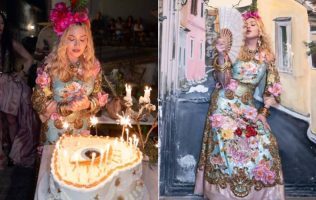 Celebra Madonna sus 68 años en Grecia acompañada de sus hijos y su novio