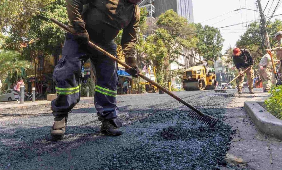 Cierra Huixquilucan Paseo de la Soledad por obras de repavimentación