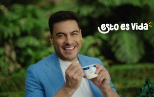 Creará Carlos Rivera una canción con historias de sus seguidores