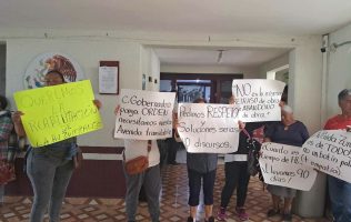 Deja Zenteno plantados a vecinos; evade sus compromisos en Teoloyucan