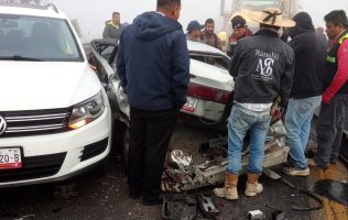 Deja carambola 5 lesionados en Almoloya de Juárez