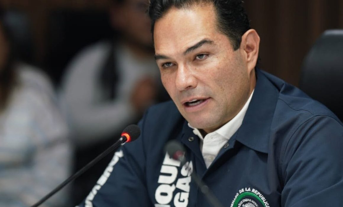 Despunta Enrique Vargas como favorito frente a Morena rumbo a elecciones