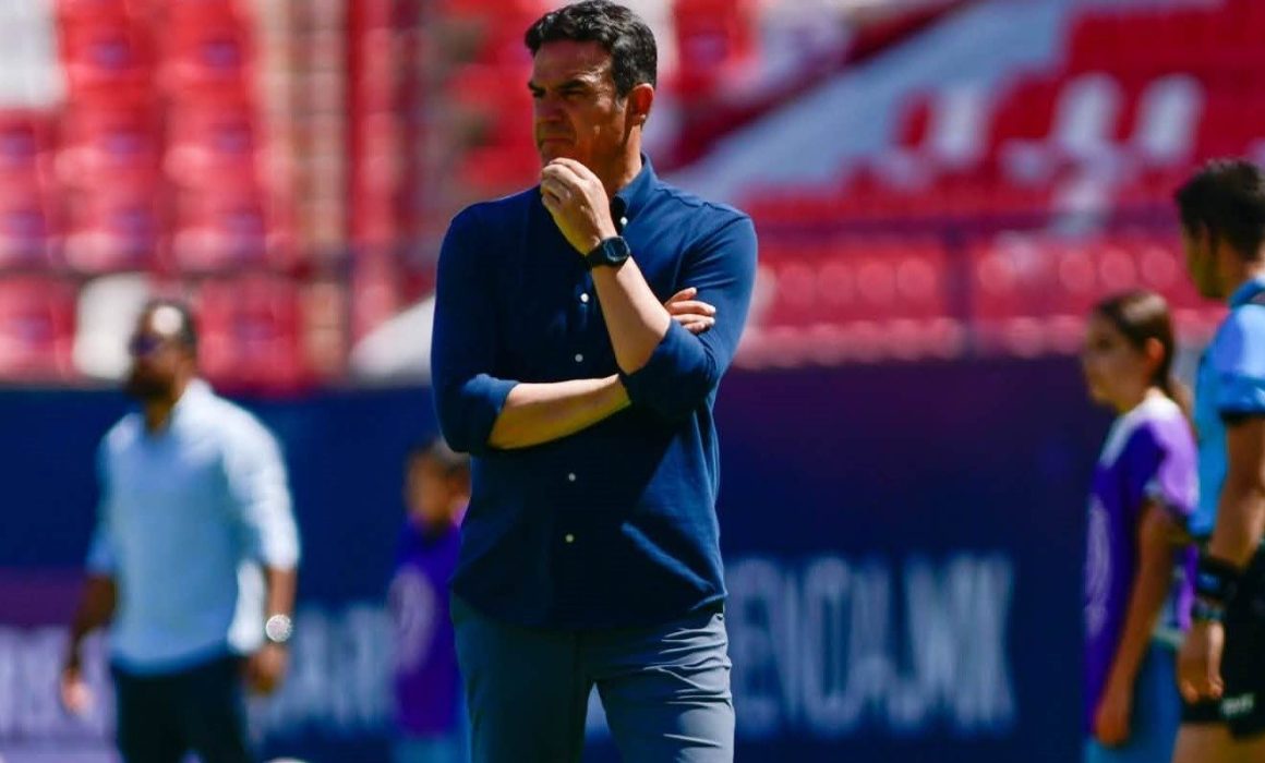 Emociona a Alberto Toril debut victorioso con Toluca Femenil