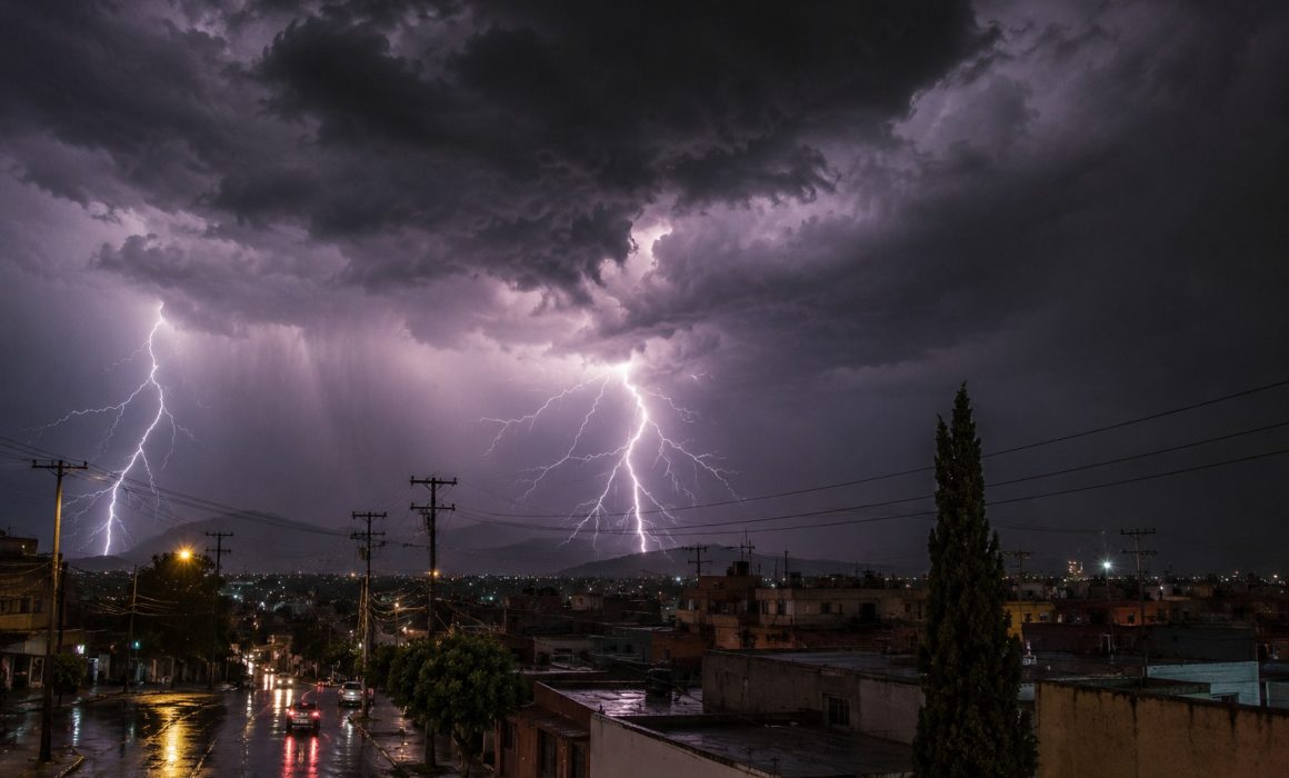 Enciende SMN alertas por tormentas eléctricas en Edomex este 8 de agosto