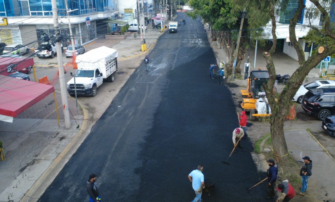 Estrena Cuautitlán Izcalli maquinaria para atender abandono vial