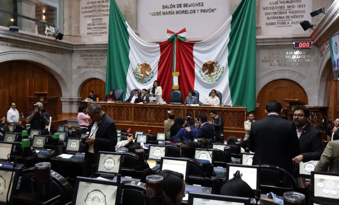 Inicia con curules vacías periodo extraordinario del Congreso mexiquense