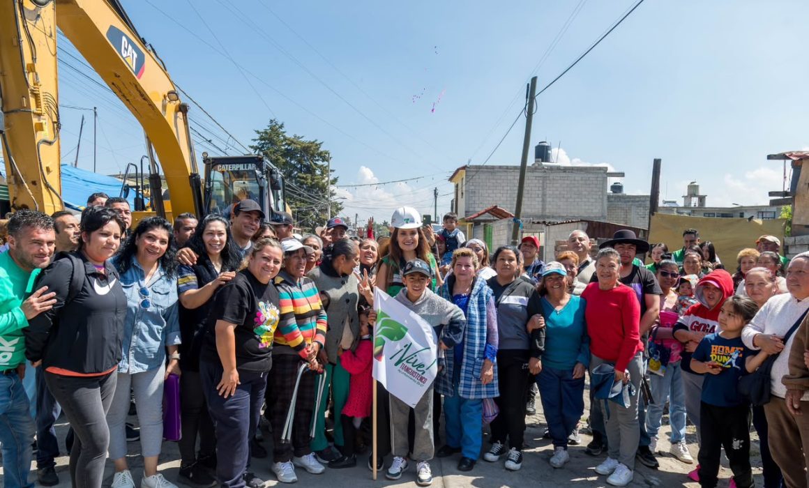 Inician pavimentación de calle con inversión de 8.5 mdp en Tianguistenco