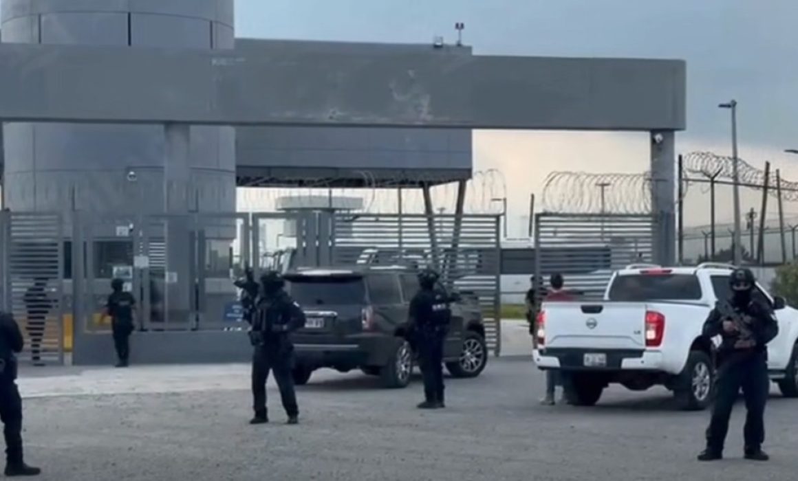 Mandan al Altiplano a exgobernador de Guerrero por caso Ayotzinapa