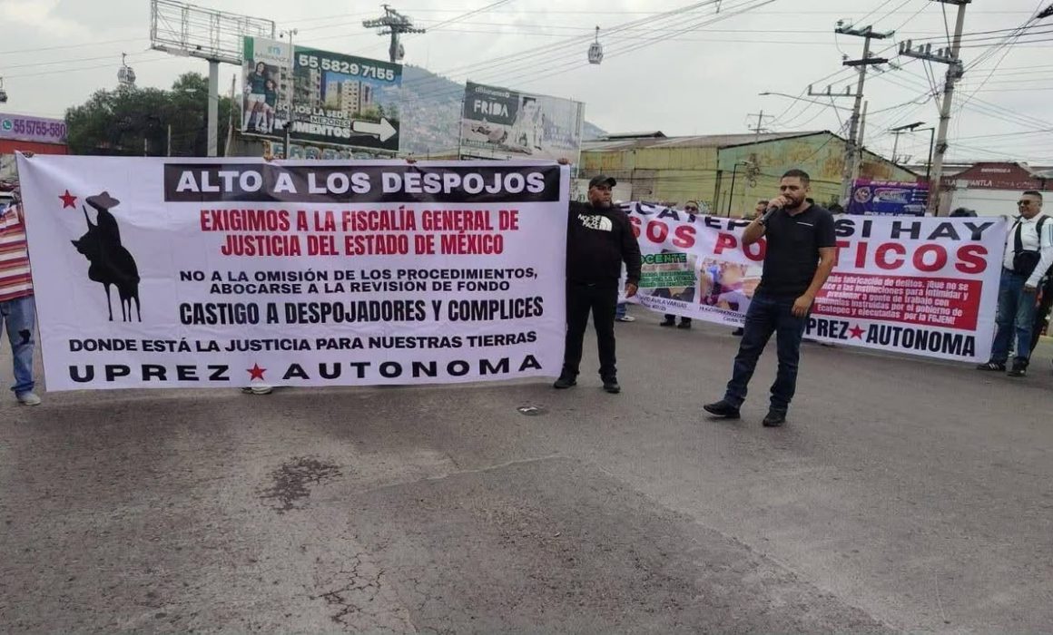 Paralizan carriles de la México-Pachuca con protesta por despojos