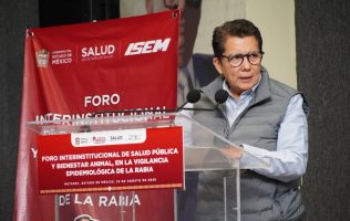 Pone Edomex el ejemplo contra la rabia; aplican 10 millones de vacunas