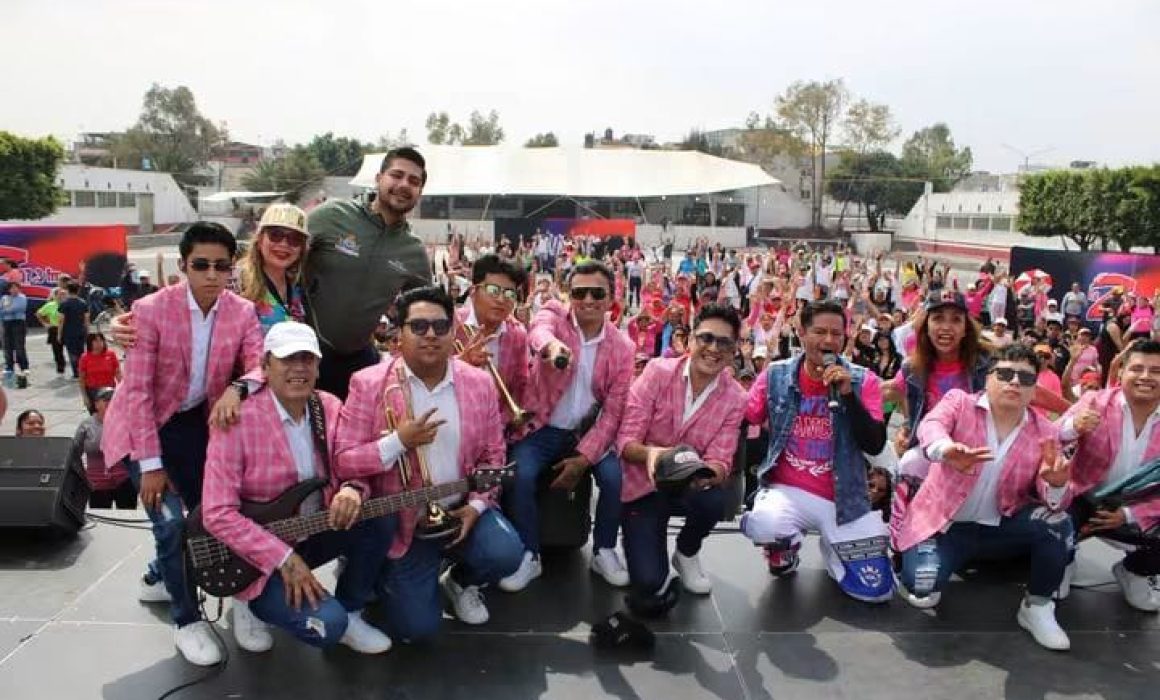 Prefiere Adolfo Cerqueda bailar Zumba e ignora problema de agua en Neza