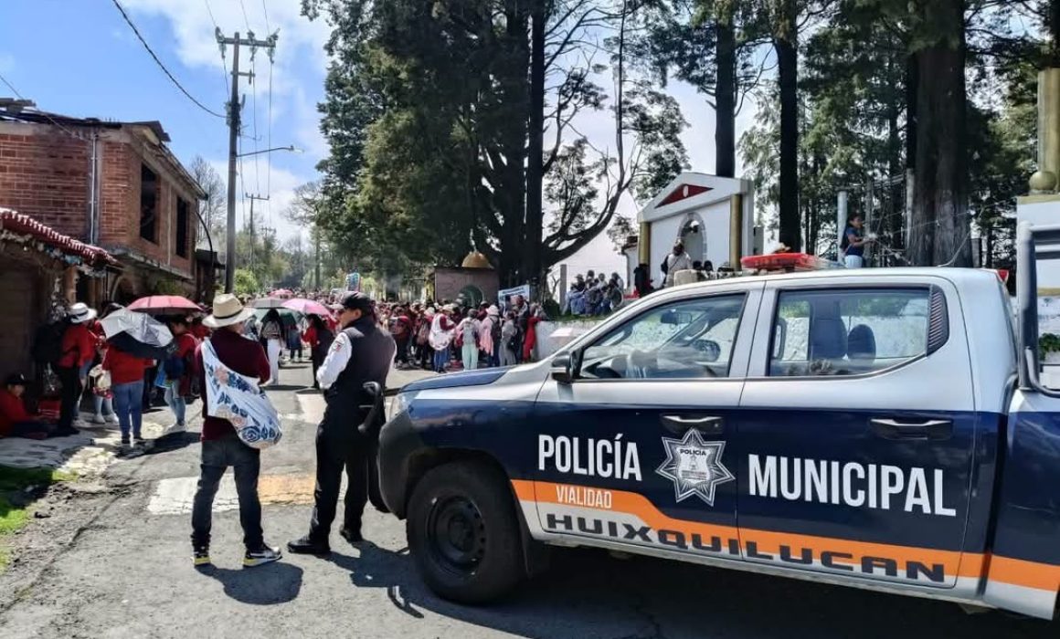 Protege Huixquilucan a peregrinos con operativo rumbo a Los Remedios