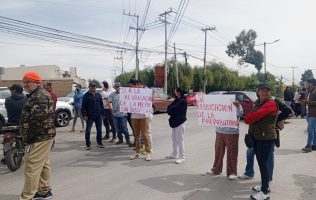 Protestan por preparatoria que será construida en predio de iglesia