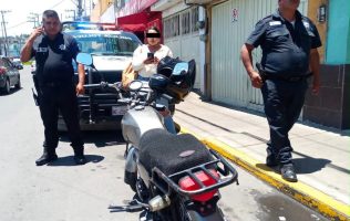 Roban hasta frente a Palacio Municipal; motorratones acechan Toluca