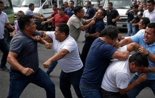 Se arman trancazos entre choferes en Chalco y termina con 19 detenidos