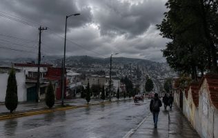 Se desploma termómetro por lluvias y granizo en el Edomex