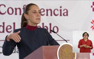 Sheinbaum frente al dólar de 16.98 pesos