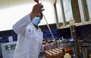 Supera laboratorio del Edomex 1.2 millones de pruebas en 3 años