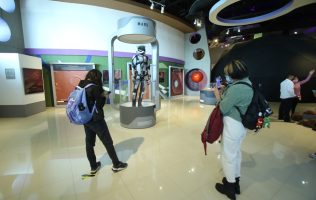 Viaja a otros planetas en el Planetario Digital de Chimalhuacán