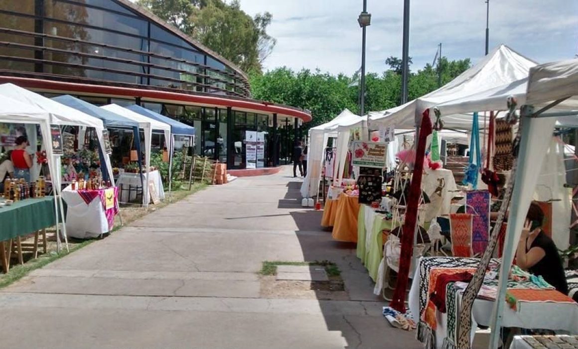 Visita este 20 de agosto el Mercadito Emprendedor en Huixquilucan
