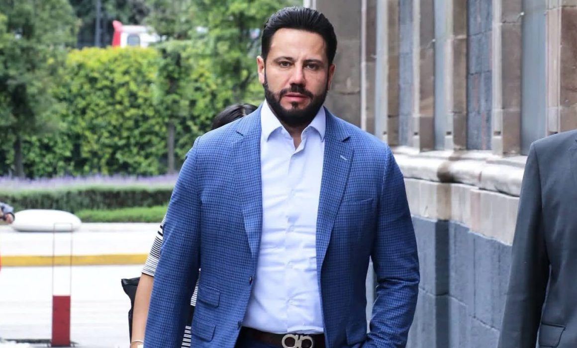 Abre Anuar Azar debate sobre armas tras multihomicidio en Atizapán