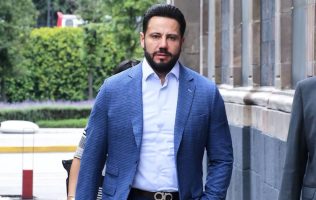 Abre Anuar Azar debate sobre armas tras multihomicidio en Atizapán