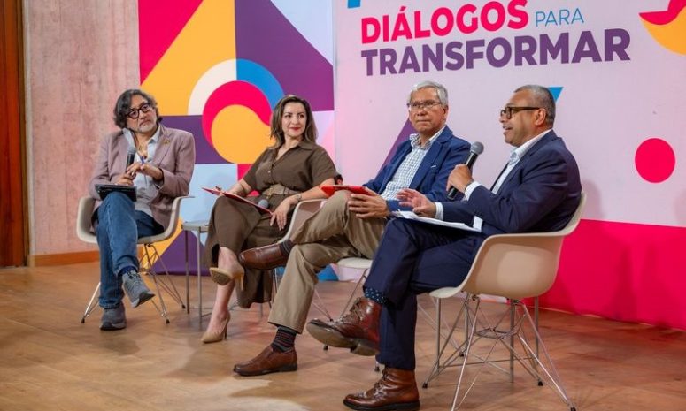 Abre UAEMéx diálogo sobre los retos de las juventudes en la era digital