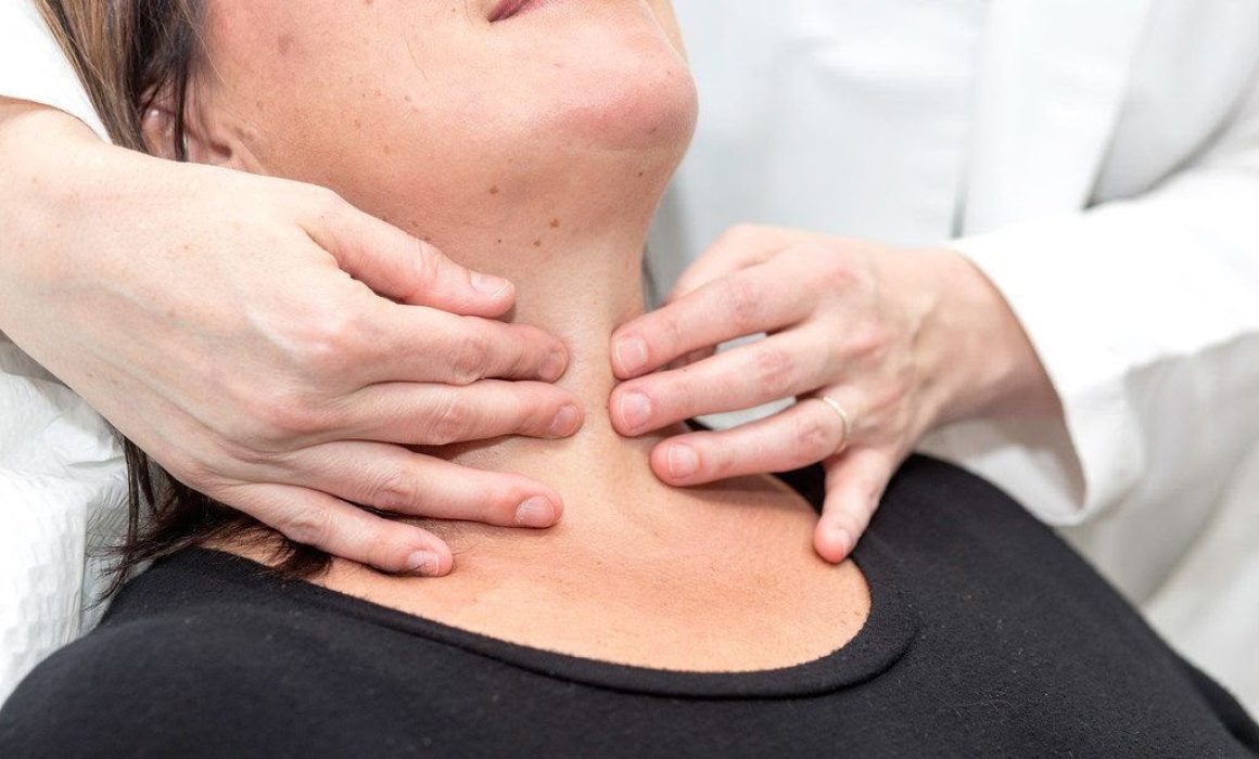 Alertan sobre cáncer de tiroides; mujeres concentran más casos