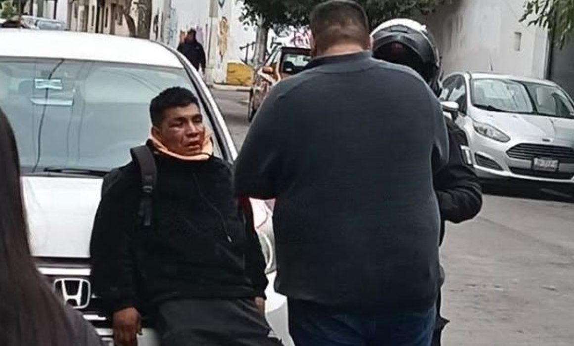 Apuñalan a joven tras intervenir en presunto asalto en Toluca