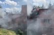 Arden muebles dentro de apartamento; bomberos de Izcalli sofocan fuego